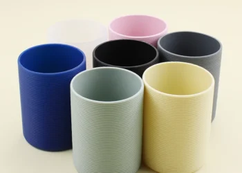 Durable Silicone Water Bottle Sleeves for Enhanced Grip and Temperature Control