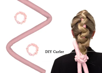Effortless Overnight Waves with a Comfortable Mulberry Silk Heatless Curling Rod