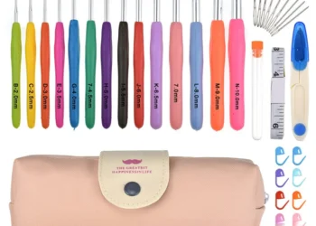Essential Multicolor Crochet Hook Kit with Stitch Markers for Easy Crafting